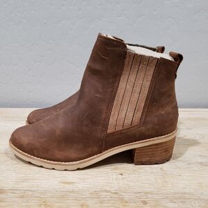 NWOB! REEF VOYAGE Women's Leather Western Cowgirl Style Boots LE (7.5) Brown